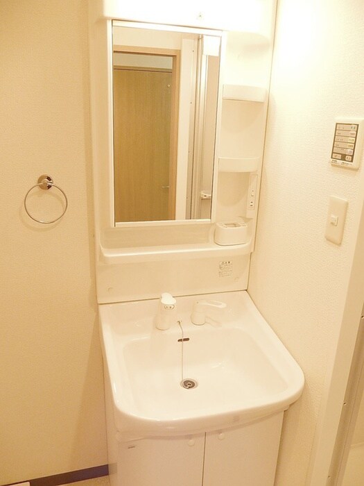 物件内観写真13　(洗面)