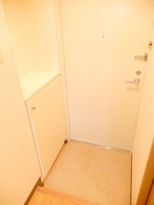 物件内観写真15　(玄関)