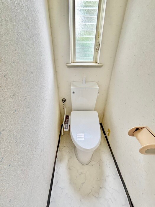 物件内観写真12　(トイレ)