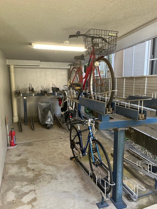 ネオ北千束の駐輪場