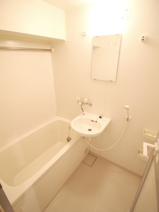 物件内観写真12　(バス／シャワールーム等)