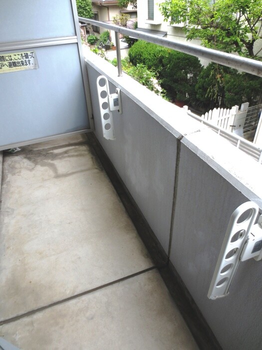 物件内観写真16　(室内からの展望)