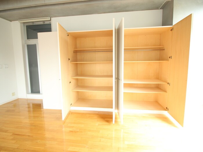 物件内観写真16　(収納)