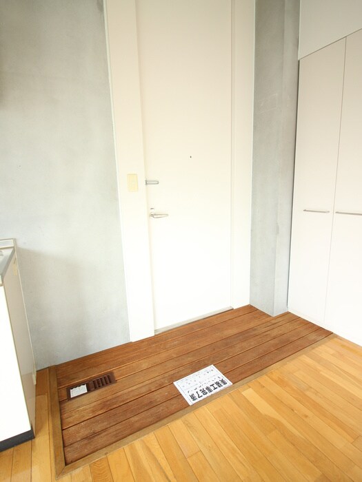 物件内観写真19　(玄関)