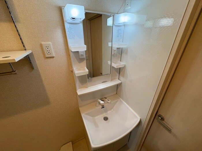 物件内観写真11　(洗面)