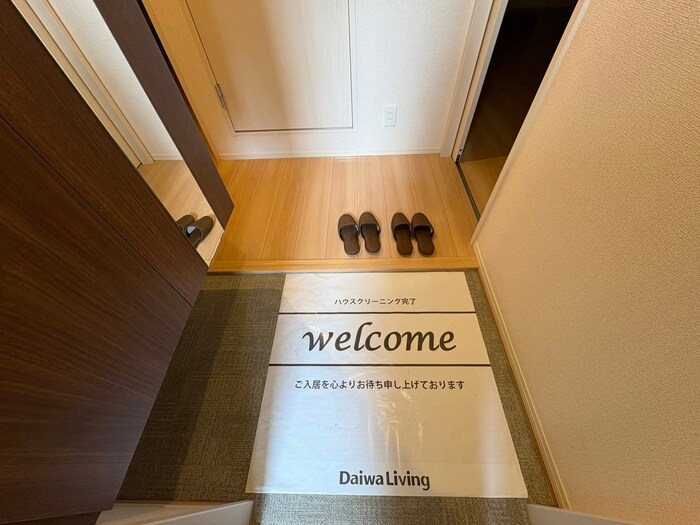 物件内観写真15　(玄関)