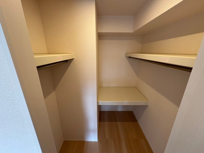 物件内観写真18　(収納)