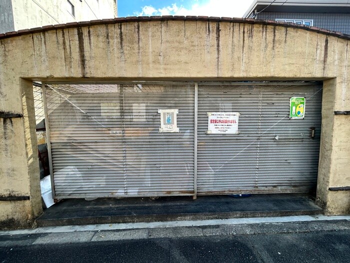 物件外観写真6　(建物設備)