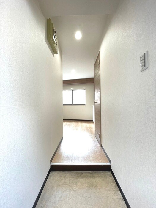 物件内観写真20　(玄関)