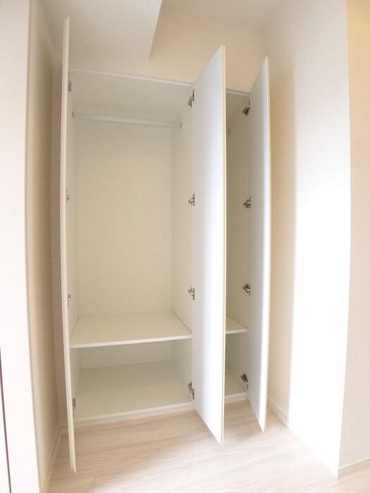 物件内観写真13　(収納)