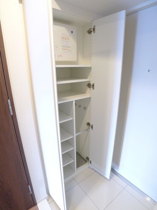 物件内観写真15　(靴箱)