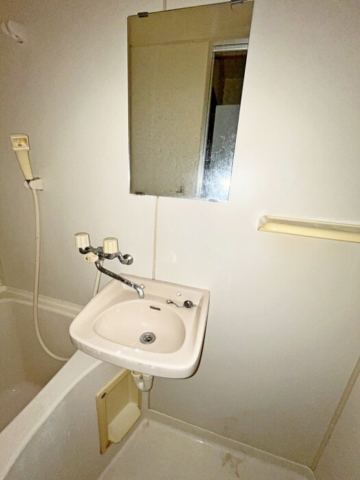 物件内観写真9　(洗面)