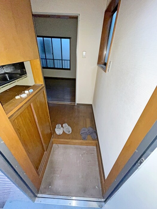 物件内観写真19　(玄関)