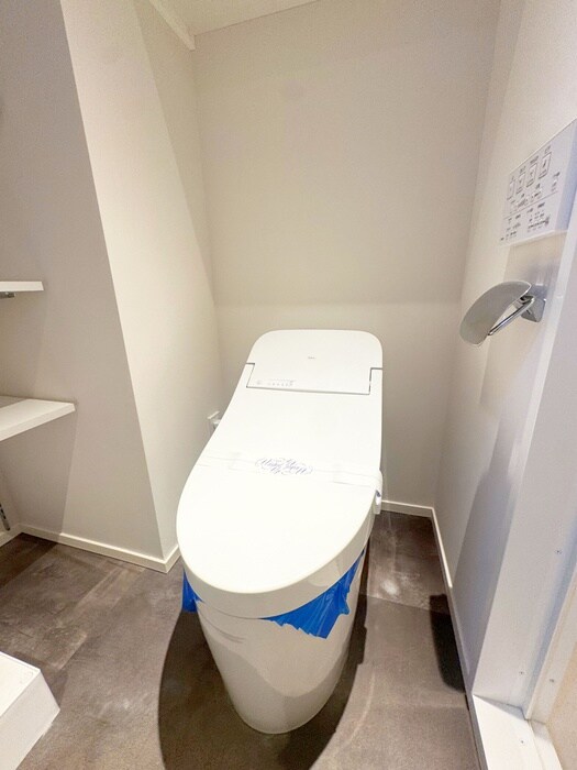 物件内観写真12　(トイレ)