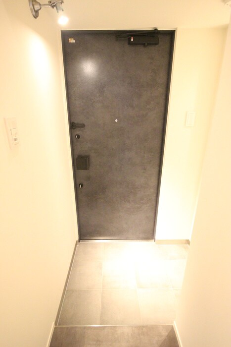 物件内観写真16　(玄関)