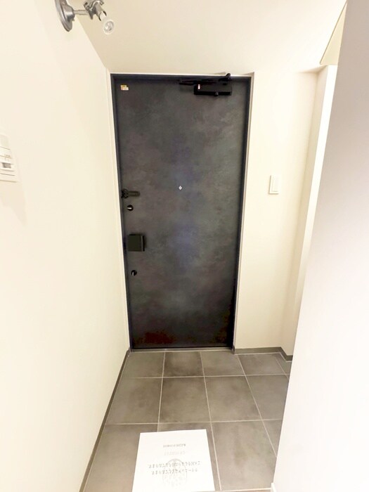 物件内観写真17　(玄関)