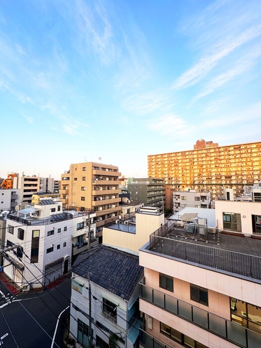 物件内観写真21　(室内からの展望)