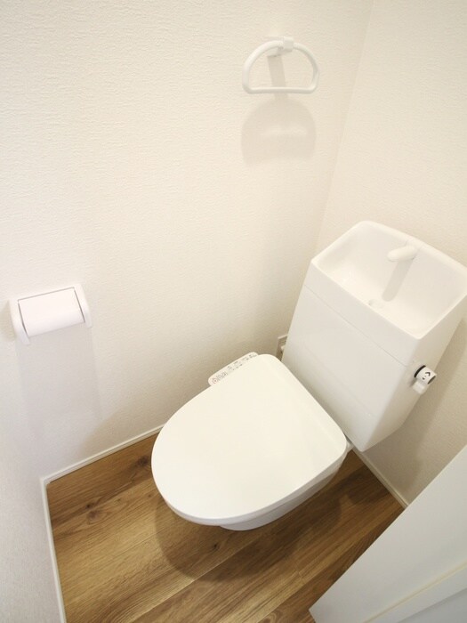 物件内観写真14　(トイレ)