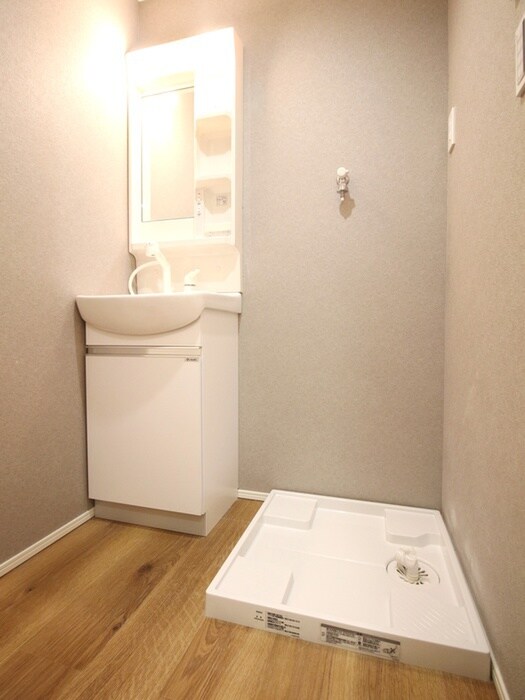 物件内観写真15　(洗濯機置場)