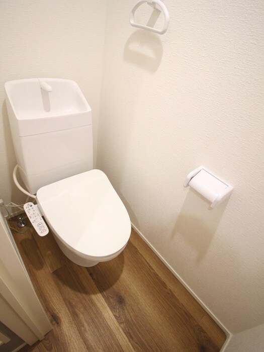 物件内観写真16　(トイレ)