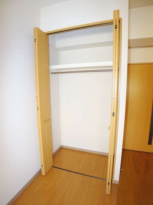 物件内観写真10　(収納)