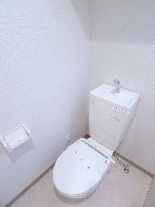 物件内観写真13　(トイレ)