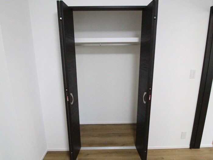 物件内観写真11　(収納)