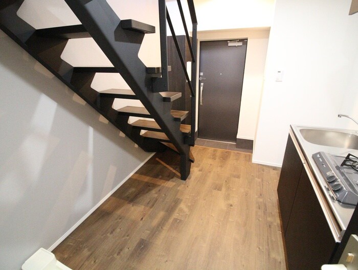 物件内観写真13　(玄関)