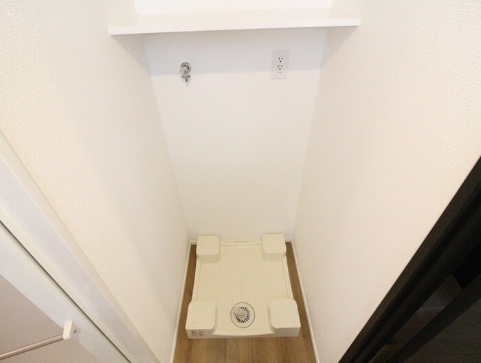 物件内観写真19　(洗濯機置場)