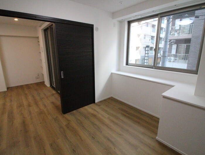 物件内観写真21　(室内からの展望)