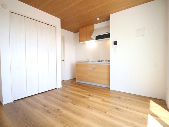 物件内観写真8　(居室)