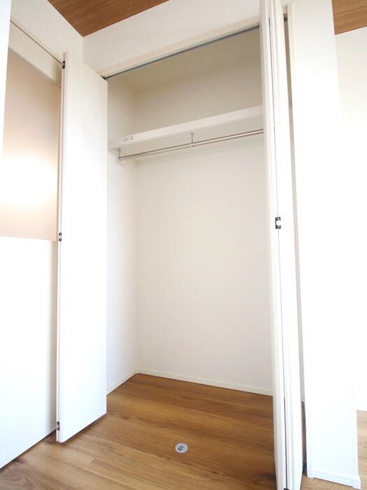 物件内観写真10　(収納)