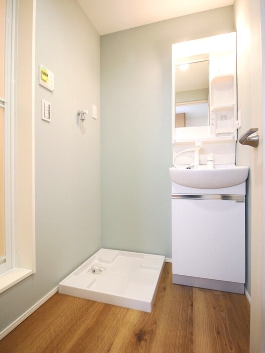 物件内観写真15　(洗濯機置場)