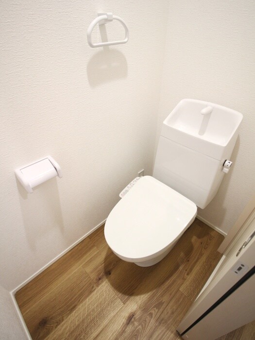 物件内観写真15　(トイレ)