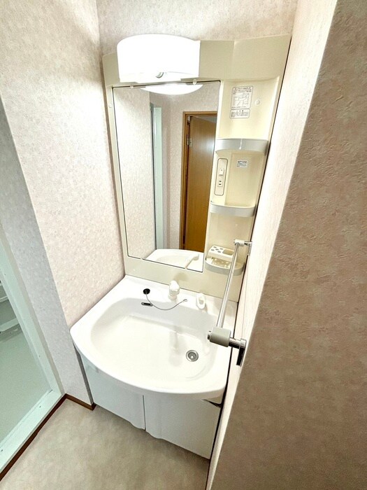 物件内観写真11　(洗面)