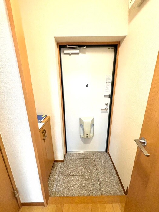 物件内観写真15　(玄関)