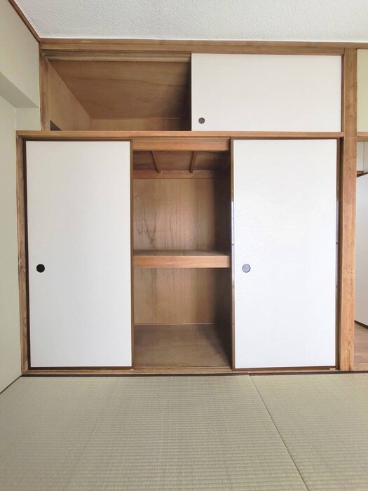 物件内観写真16　(収納)