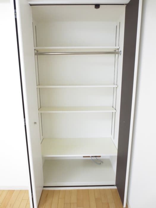 物件内観写真6　(収納)