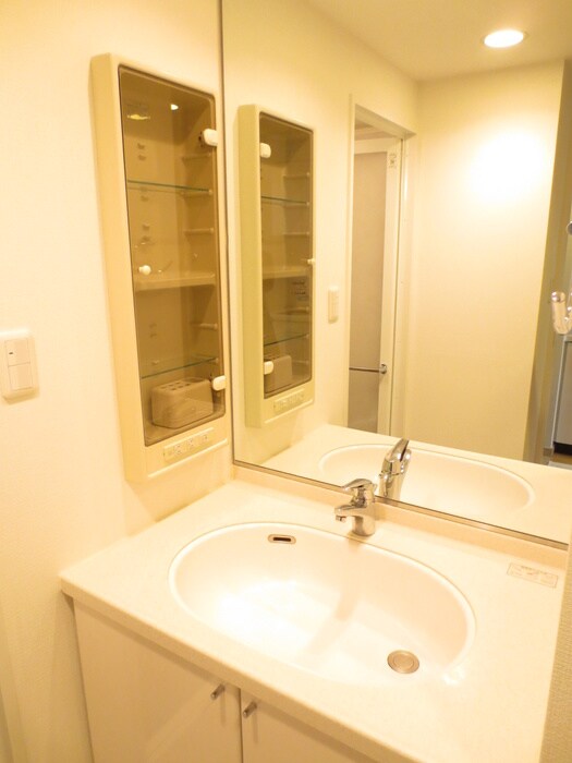 物件内観写真8　(洗面)