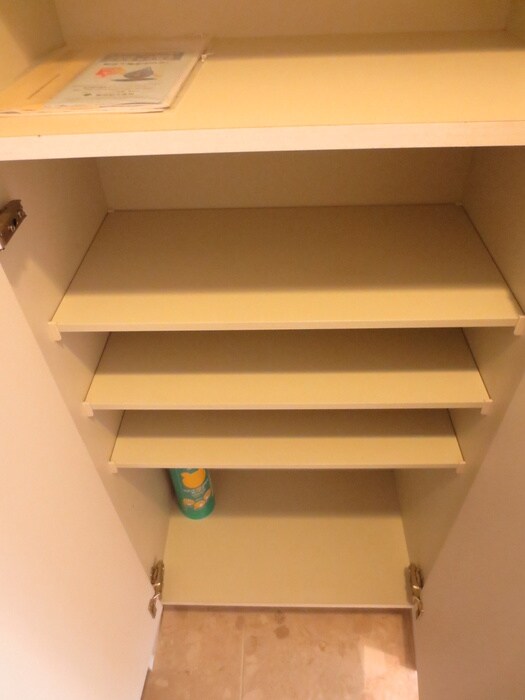 物件内観写真11　(靴箱)