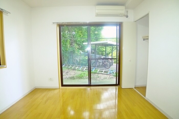 物件内観写真19　(居室)