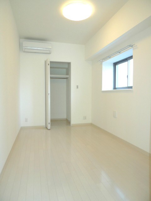 物件内観写真11　(居室)