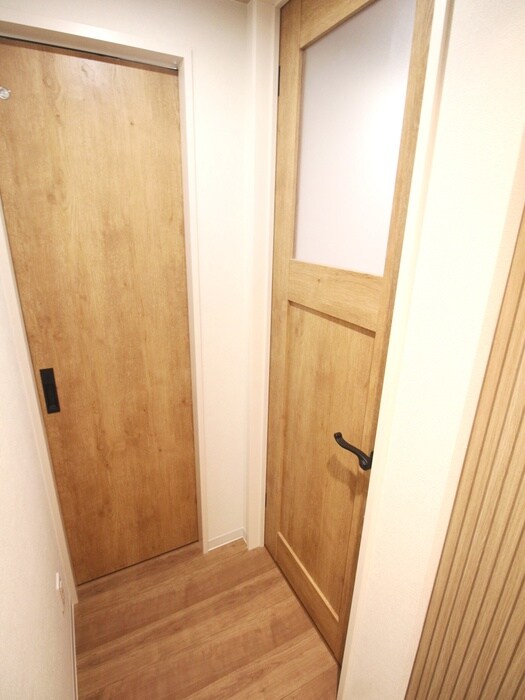 物件内観写真17　(廊下)