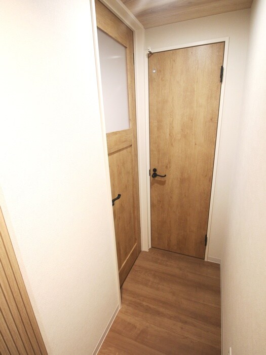 物件内観写真19　(廊下)