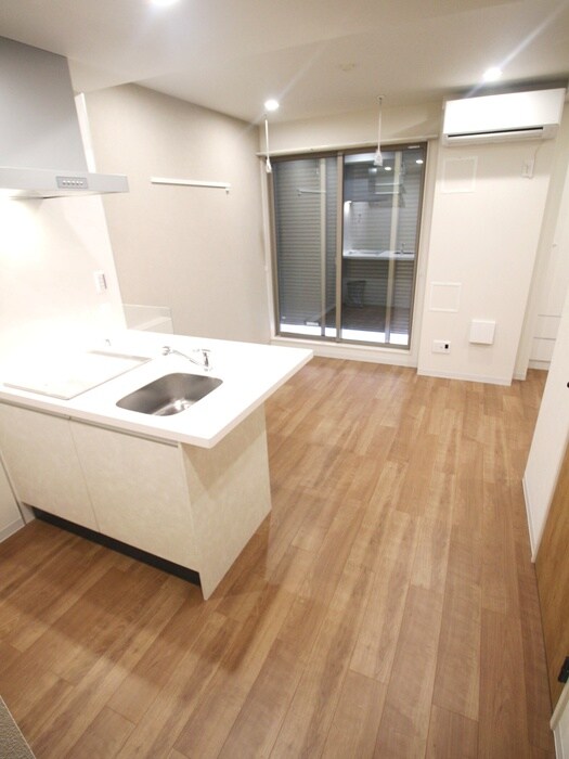 物件内観写真20　(室内からの展望)