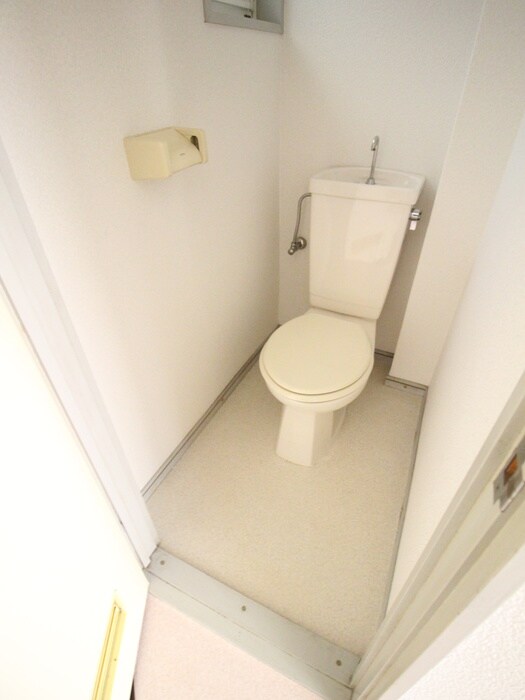 物件内観写真9　(トイレ)