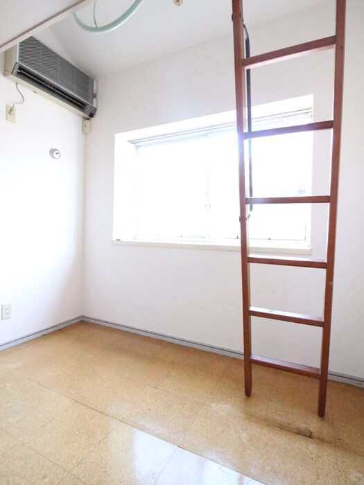 物件内観写真10　(居室)