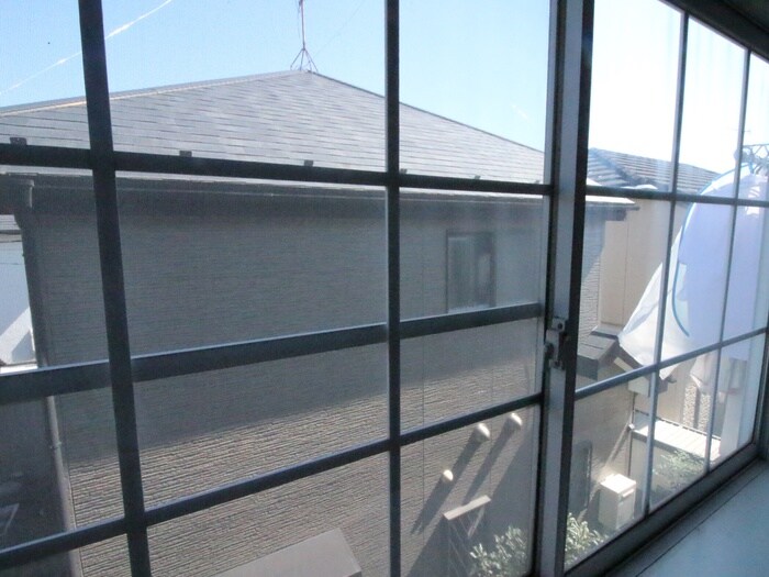 物件内観写真22　(室内からの展望)