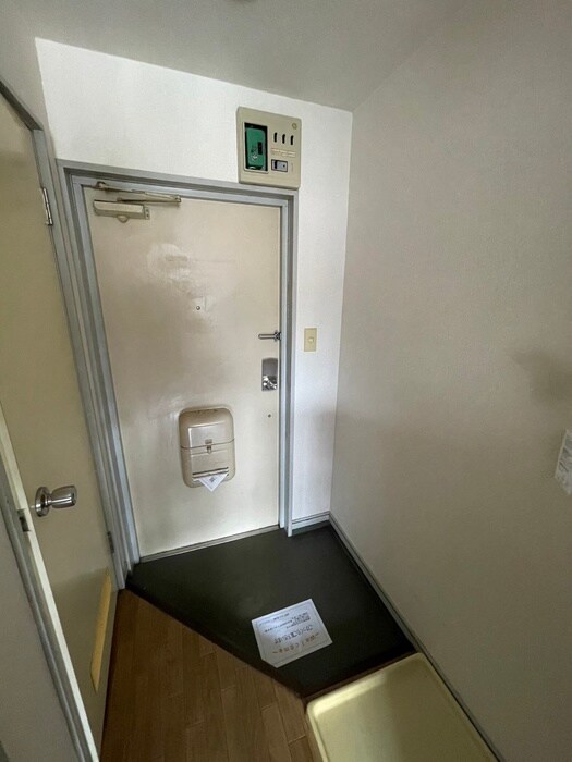 物件内観写真22　(玄関)