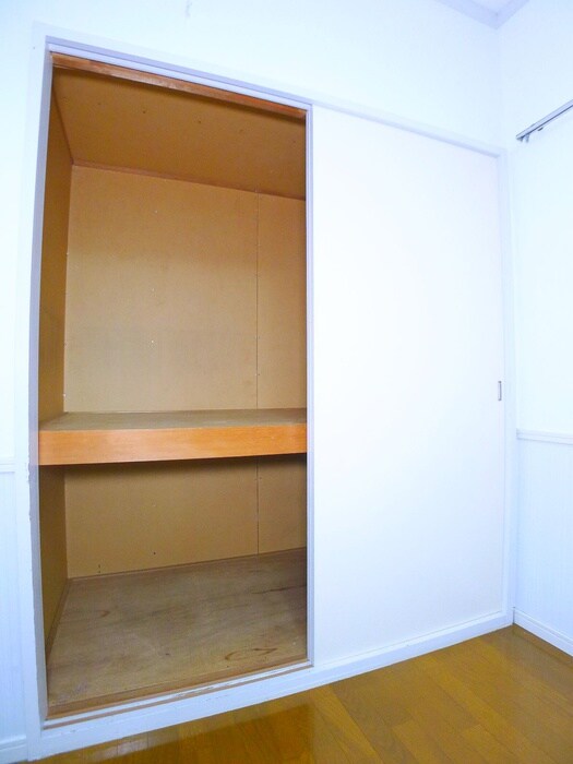 物件内観写真11　(収納)